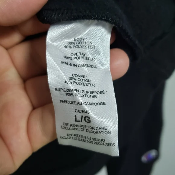 CHAMPION Black Sweatshirt with Pocket - Picture 7 of 8